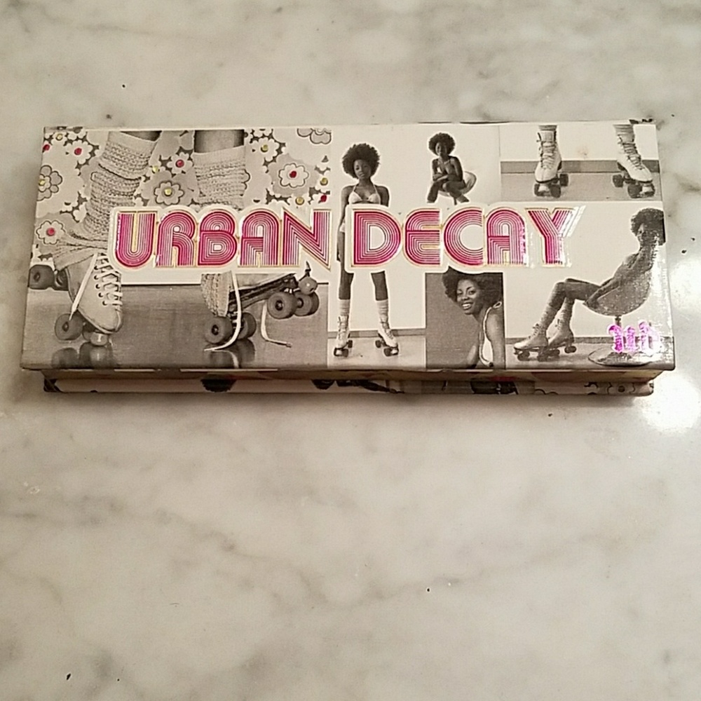Eyeshadow palette